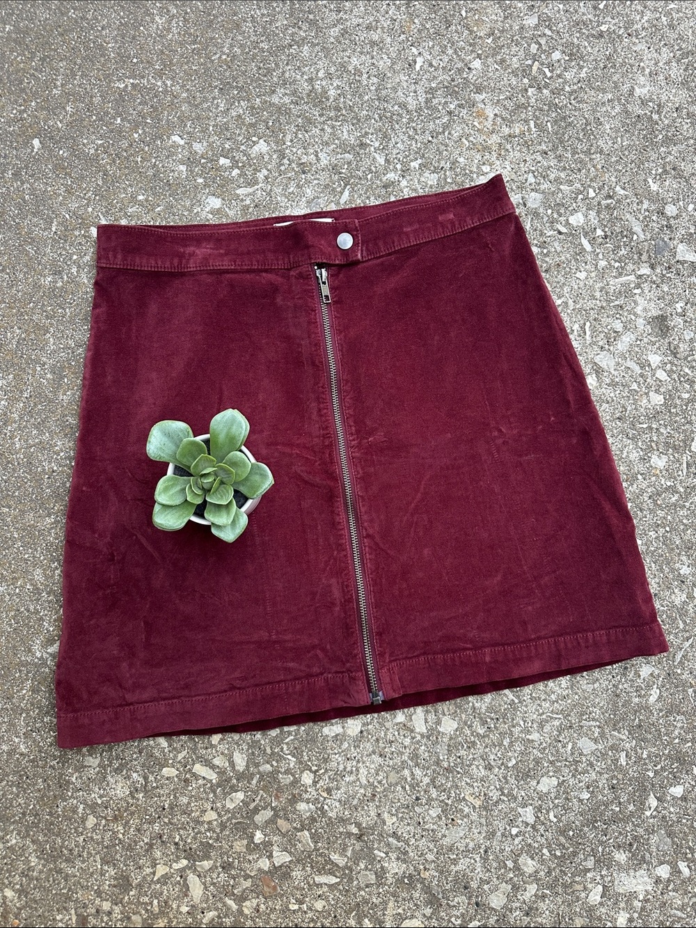 Madewell | Studio Zip Velvet Mini Skirt